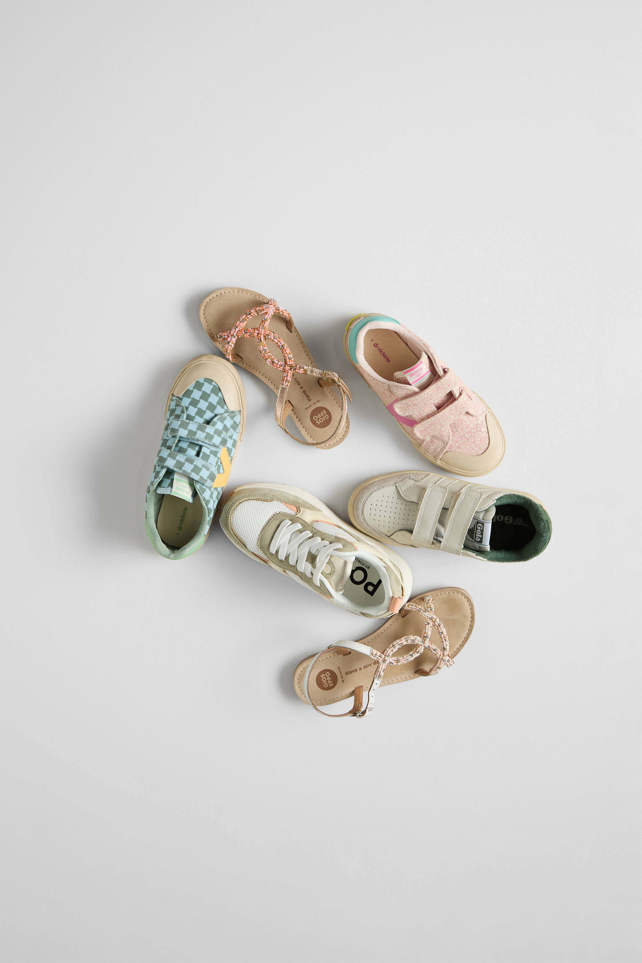 1. trek ze goede schoenen aan