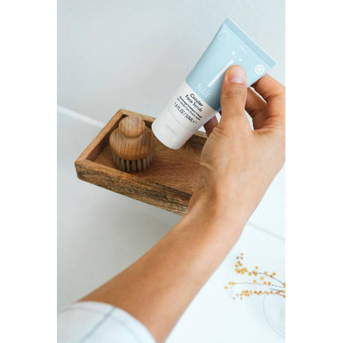 NAÏF Circulaire gezichtsscrub - 50 ml | Scrub van NAÏF