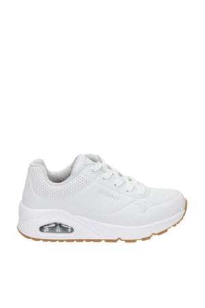 sneakers wit