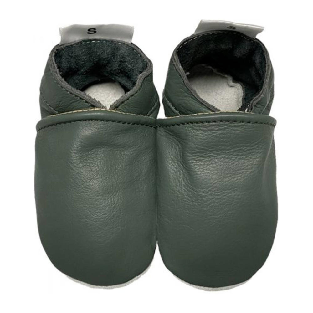 Groene jongens en meisjes Babysteps leren babyslofjes met effen