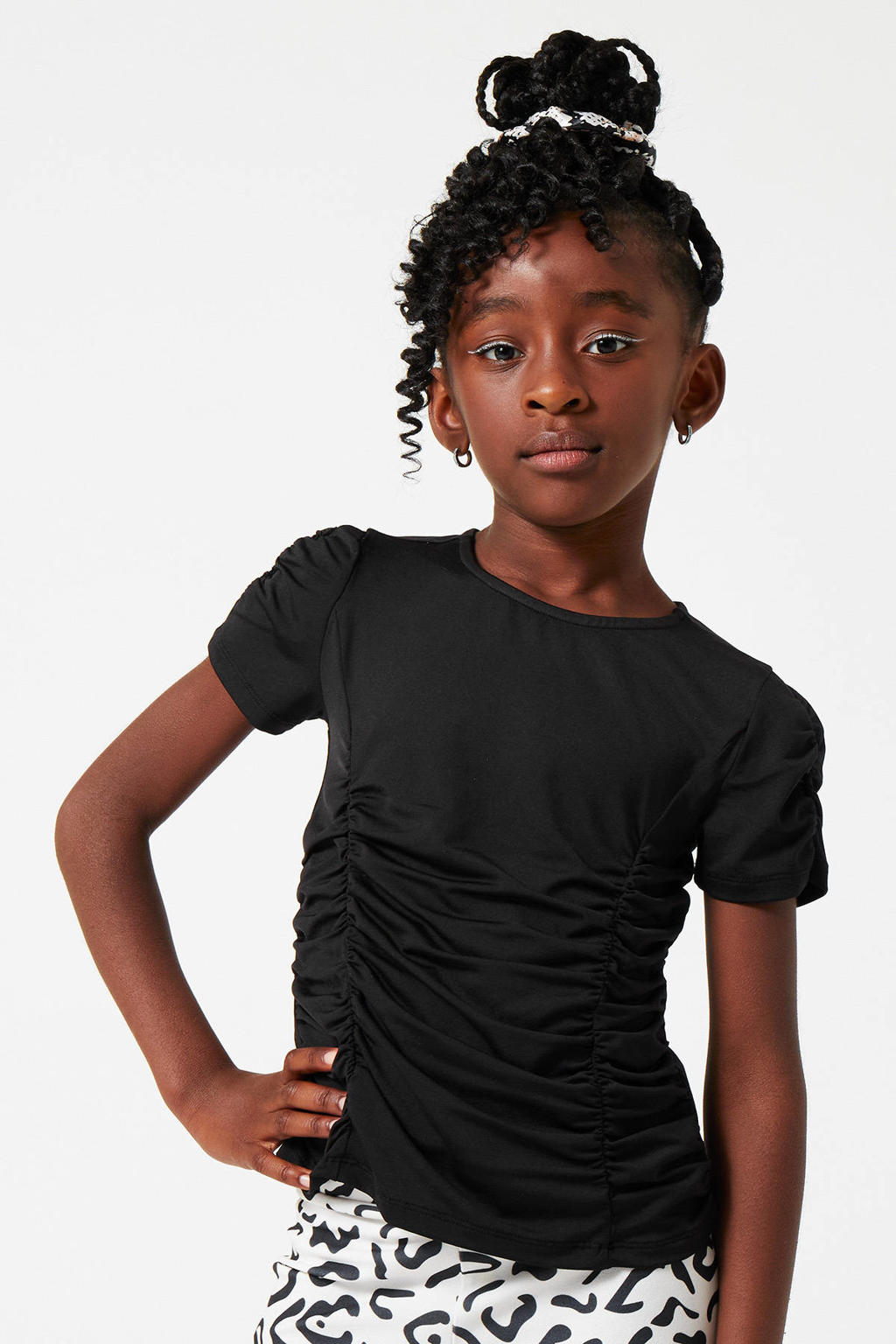 Zwarte meisjes CoolCat Junior T-shirt Elijn van polyester met korte mouwen, ronde hals en plooien