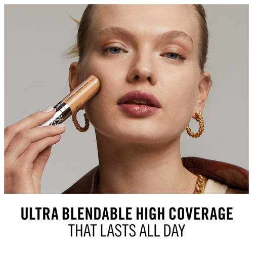 Rimmel London Lasting Finish Multi-Tasker concealer 040 Ivory Beige
