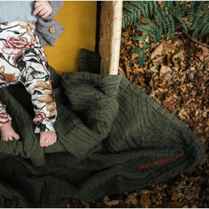 baby wiegdeken 75x100 cm Dark Forest