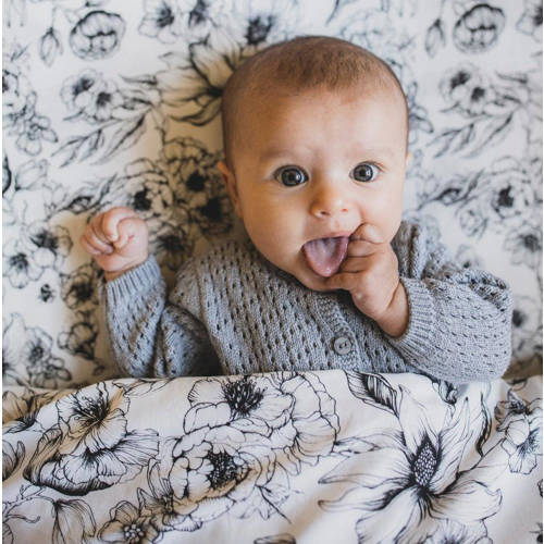 Mies & Co baby wiegdeken soft teddy Bumble love 70x100 cm Babydeken Wit