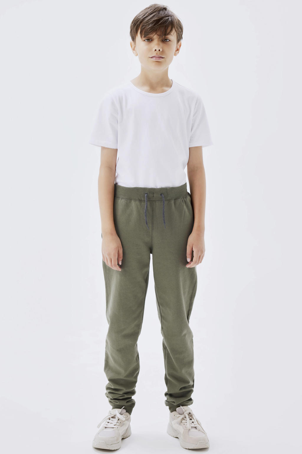 Groene jongens NAME IT KIDS regular fit joggingbroek van sweat materiaal met elastische tailleband met koord en effen