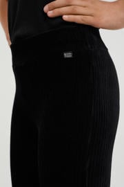 thumbnail: WE Fashion velours flared broek zwart