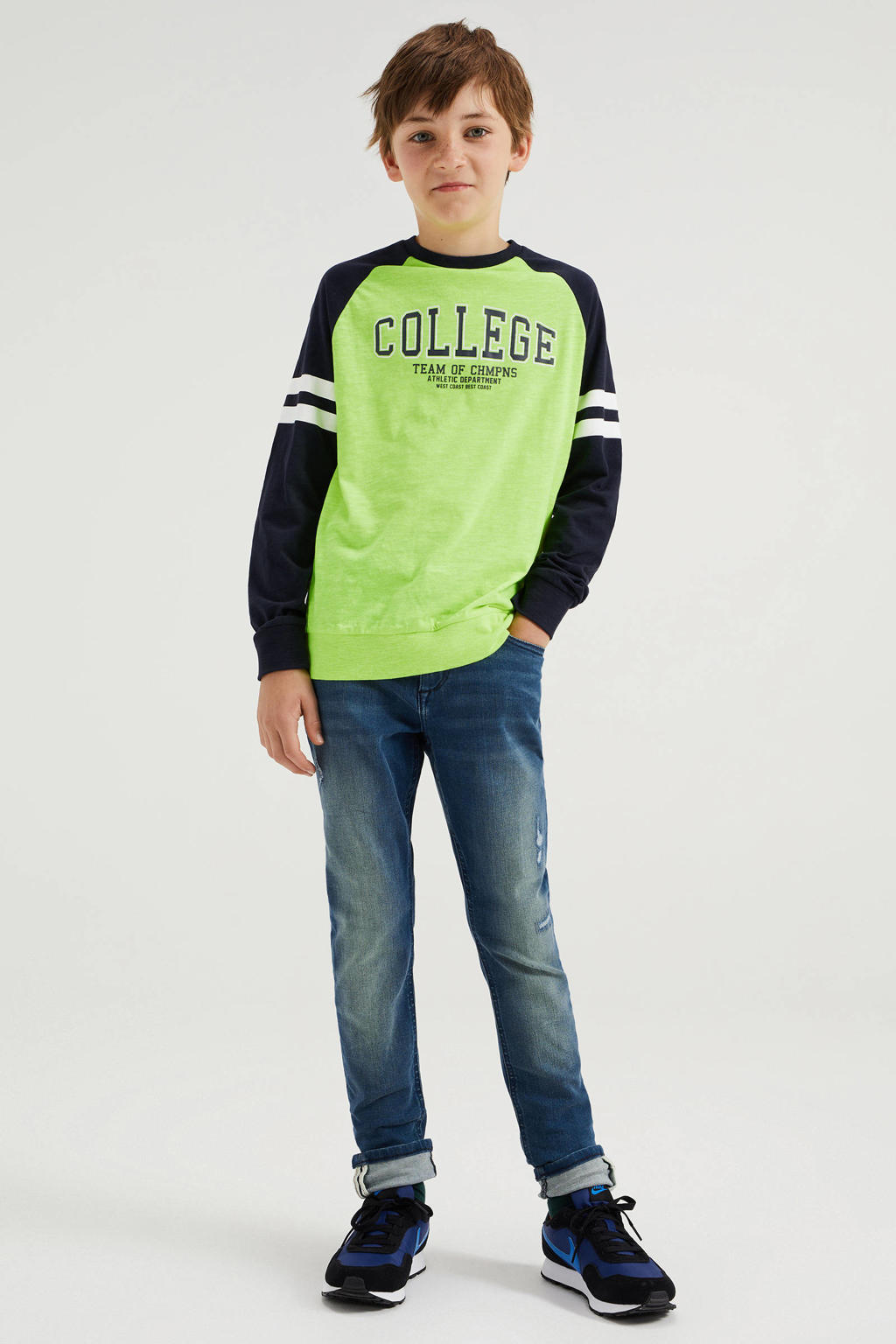 Donkerblauwe jongens WE Fashion Blue Ridge skinny jeans van stretchdenim met regular waist en rits- en knoopsluiting