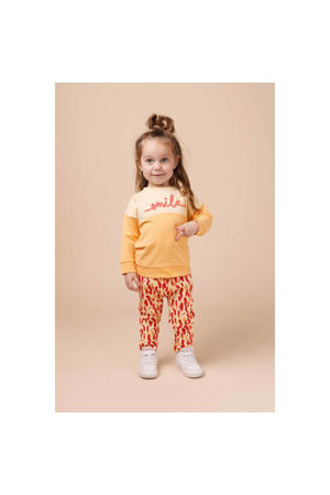 broek met all over print geel