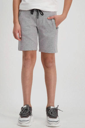 short grijs