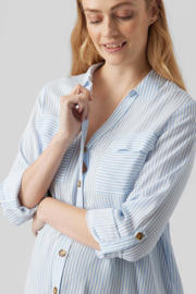 thumbnail: VERO MODA MATERNITY gestreepte zwangerschapsblouse VMMBUMPY lichtblauw
