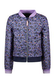 thumbnail: Donkerblauw en lilakleurige meisjes B.Nosy bomberjack zomer B.Joyful van gerecycled polyester met all over print, lange mouwen, ronde hals en ritssluiting