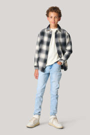 thumbnail: Light blue denim jongens Shoeby tapered fit jeans van stretchdenim met regular waist en rits- en knoopsluiting