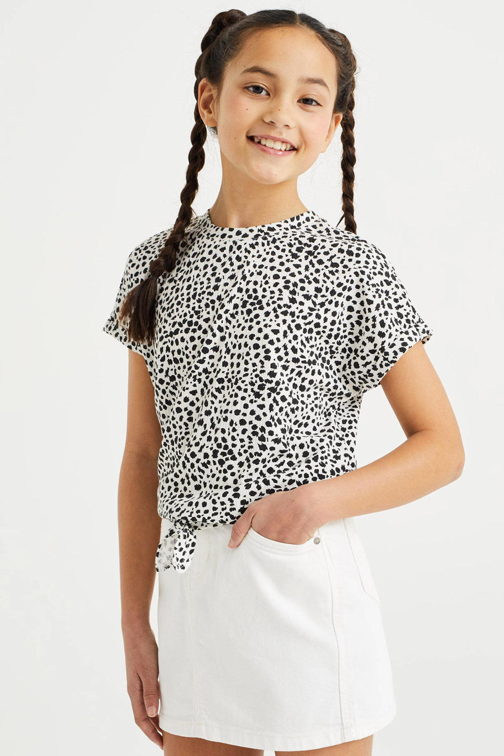 Wit en zwarte meisjes WE Fashion T-shirt van polyester met all over print, korte mouwen en ronde hals