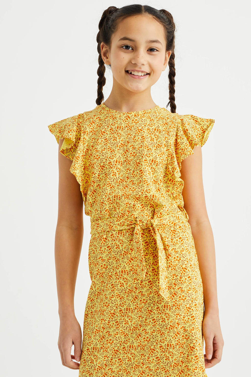 Gele meisjes WE Fashion jurk met ruches van stretchkatoen met all over print, korte mouwen en ronde hals