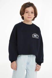 thumbnail: Donkerblauwe meisjes Tommy Hilfiger sweater met logo dessin, lange mouwen, ronde hals en geribde boorden