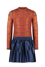 thumbnail: Bruin en donkerblauwe meisjes B.Nosy gebloemde jurk roestbruin van polyester met lange mouwen, opstaande kraag en elastische tailleband