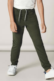 thumbnail: Donkergroene jongens NAME IT KIDS joggingbroek van sweat materiaal met regular fit, elastische tailleband met koord en effen