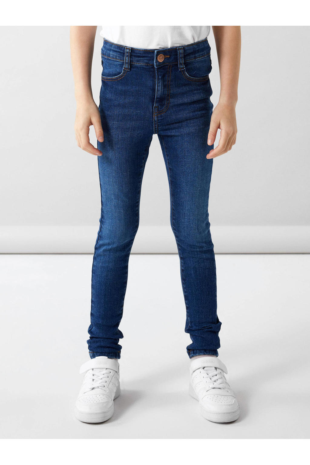 Dark blue denim meisjes NAME IT KIDS skinny jeans dark blue van stretchdenim met rits- en knoopsluiting en effen