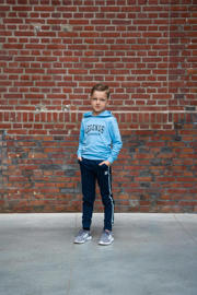 thumbnail: Blauwe jongens TYGO & vito slim fit broek Bas van sweat materiaal met regular waist, elastische tailleband en effen