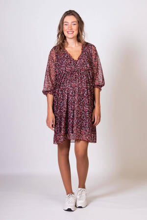 semi-transparante zwangerschapsjurk met all over print rood/zwart/wit
