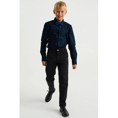 WE Fashion overhemd met vlinderstrik diep donkerblauw Jongens Stretchdenim Klassieke kraag 92