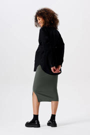 thumbnail: Zwarte dames Noppies maternity zwangerschaps- en voedingsblouse Arles met lange mouwen, klassieke kraag en knoopsluiting