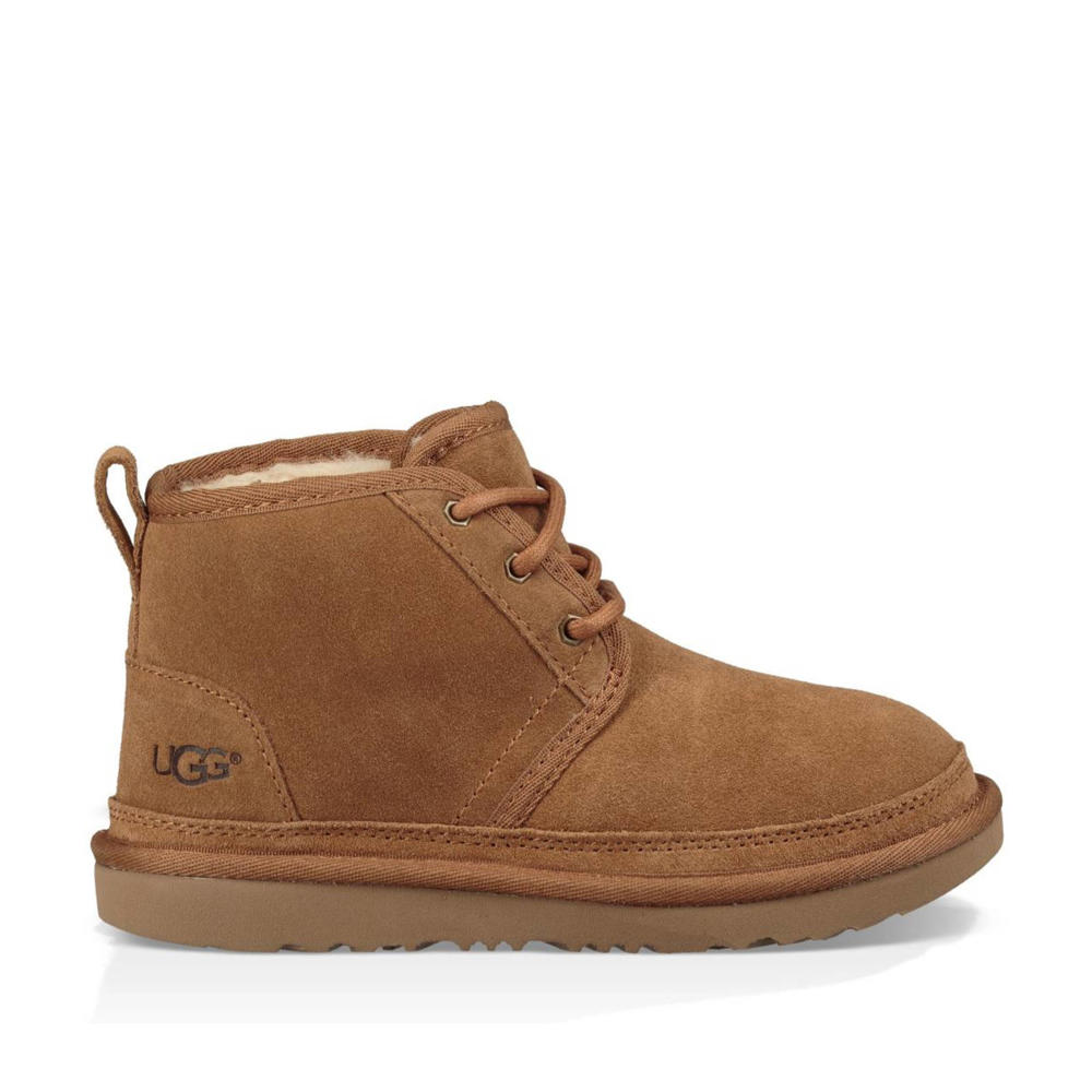 Camelkleurige jongens UGG Neumel II suède veterboots met effen