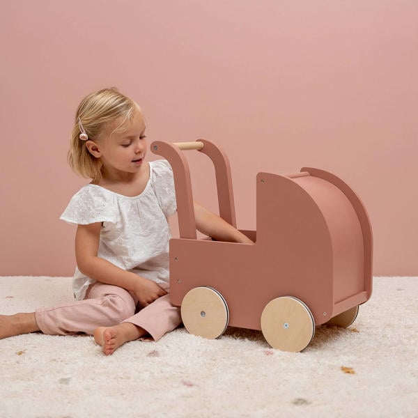 1. Een eigen belevingswereld met poppen