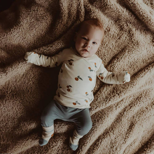 Your Wishes baby longsleeve Nash met all over print wit camel blauw Jongens Meisjes Modal V-hals 50