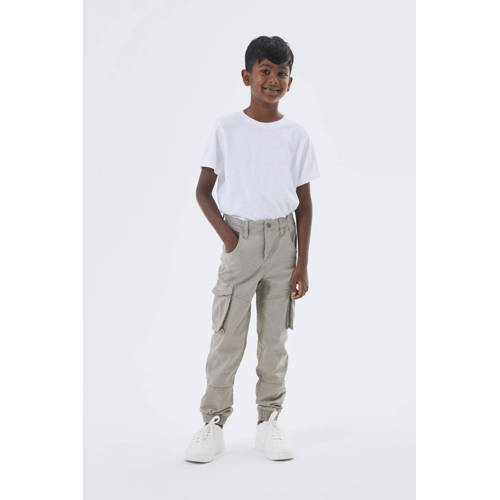 name it KIDS regular fit cargobroek NKMRYAN beige Jongens Stretchkatoen 116