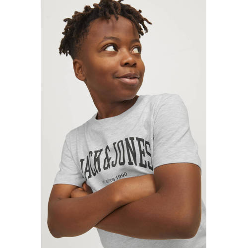 jack & jones JUNIOR T-shirt JJEJOSH met tekst grijs Jongens Katoen Ronde hals 116