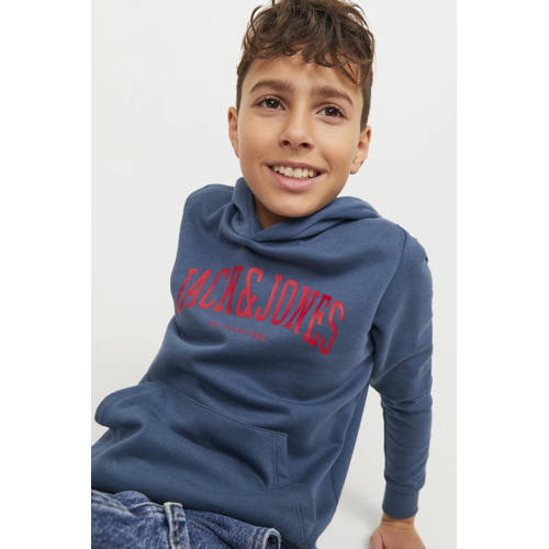 jack & jones JUNIOR hoodie JJEJOSH SWEAT HOOD SN JNR met tekst blauw rood Sweater 116