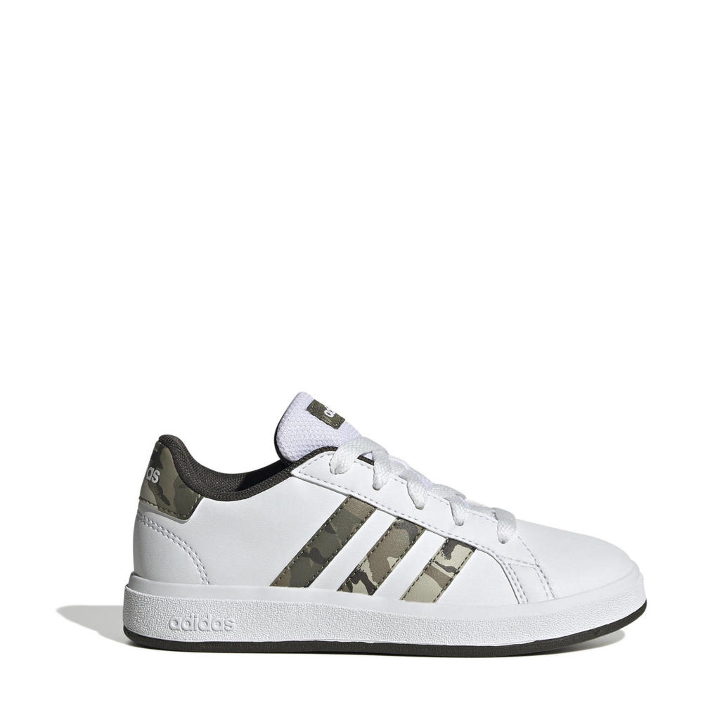 Wit en groene jongens en meisjes adidas Sportswear Grand Court 2.0 sneakers van imitatieleer/textiel met veters en camouflageprint