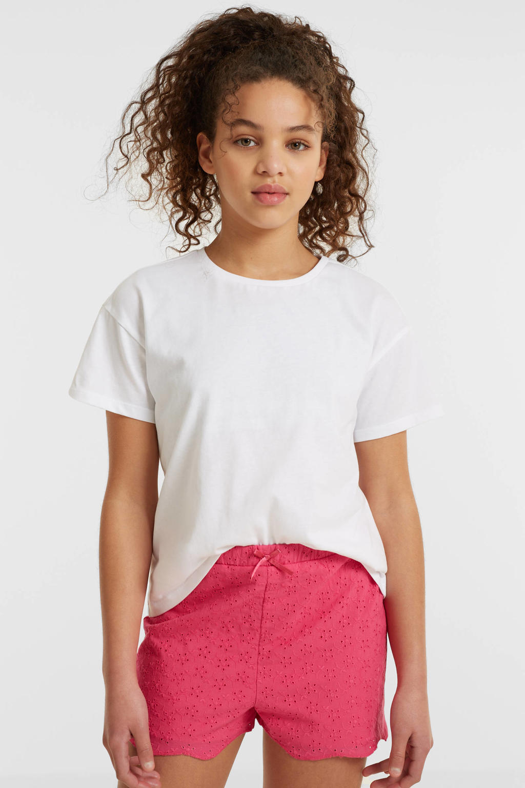 Roze meisjes anytime broderie short van polyester met elastische tailleband en effen