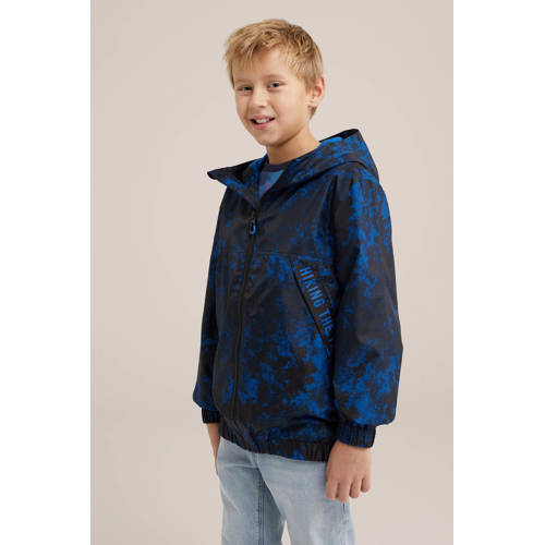 WE Fashion zomerjas met camouflageprint blauw zwart Jongens Polyester Capuchon 98 104