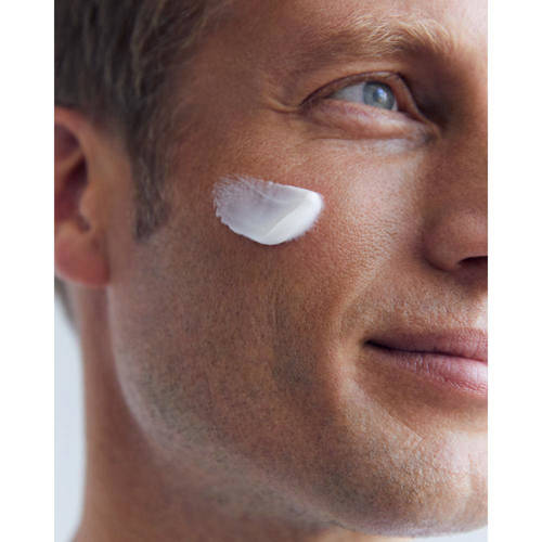 Nivea MEN Sensitive gezichtscrème SPF15 75 ml Dagcreme
