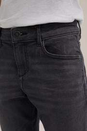 thumbnail: Black denim jongens WE Fashion tapered fit jeans van stretchdenim met regular waist en rits- en knoopsluiting