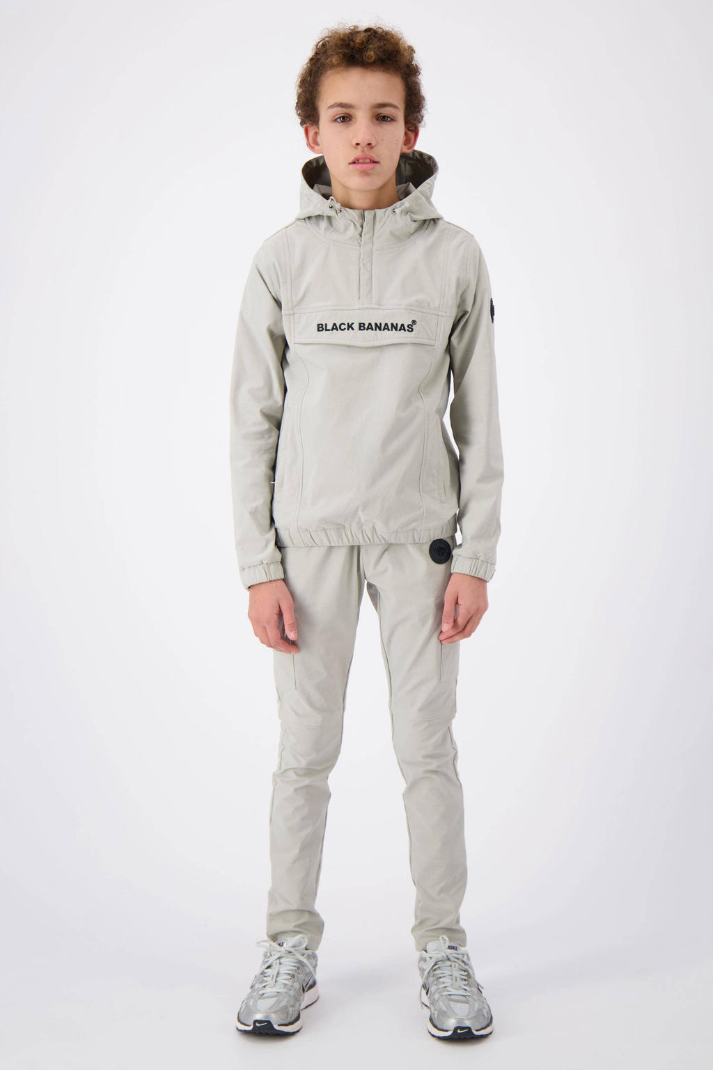 Grijze jongens BLACK BANANAS anorak zomer van polyester met tekst print, lange mouwen, capuchon en halve rits