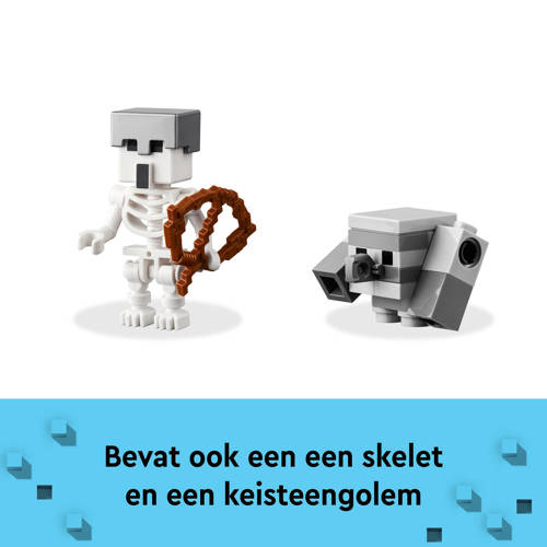 Lego Minecraft Duel met de Verslinder 21257 Bouwset