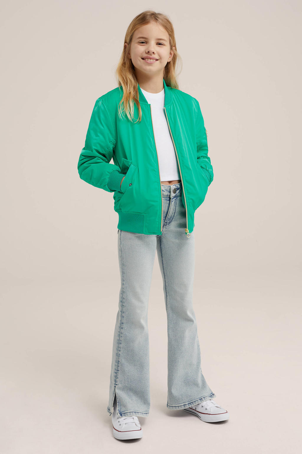 Light blue denim meisjes WE Fashion Blue Ridge skinny flared jeans van stretchdenim met regular waist, rits- en knoopsluiting en effen