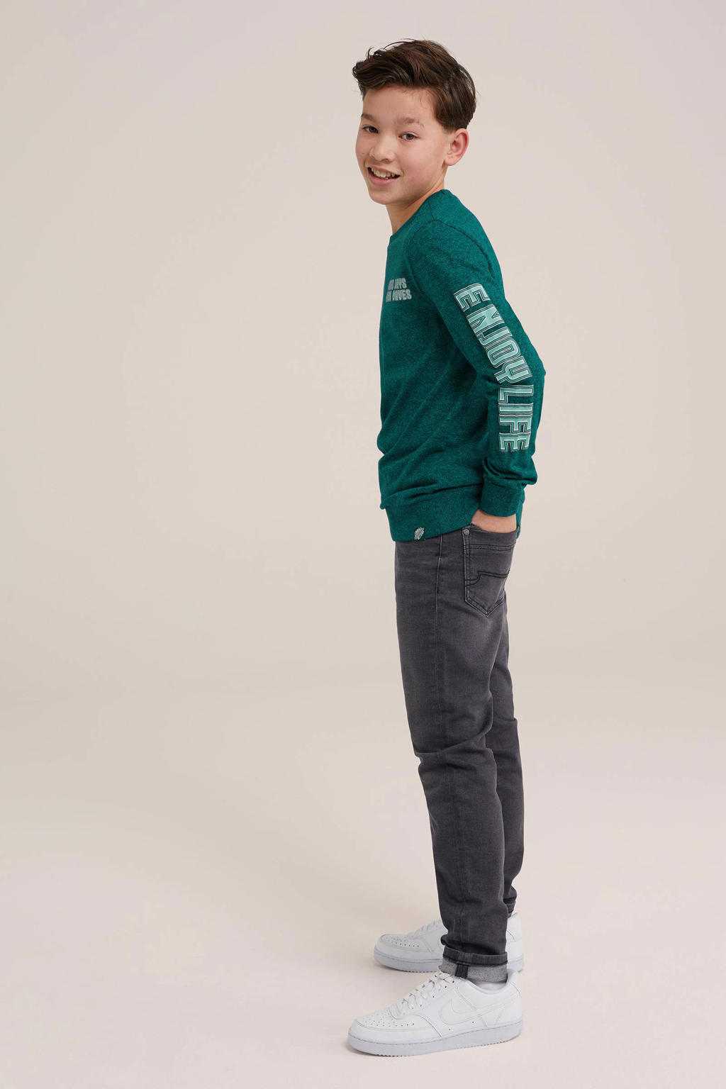 WE Fashion longsleeve met tekst groen