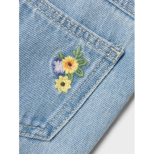 Name it MINI gebloemde regular fit jeans NMFROSE light blue denim Blauw Meisjes Stretchdenim 104