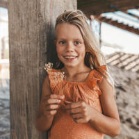 thumbnail:  meisjes Your Wishes top Rowena van katoen met effen, vierkante hals en open detail
