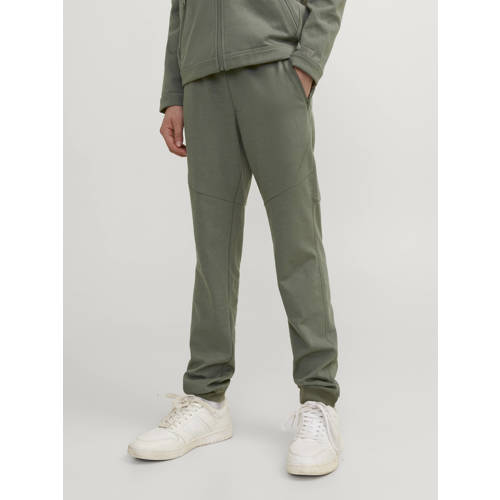 jack & jones JUNIOR low waist slim fit joggingbroek JPSTWILL JJENCLOUD licht armygroen Jongens Sweat 128