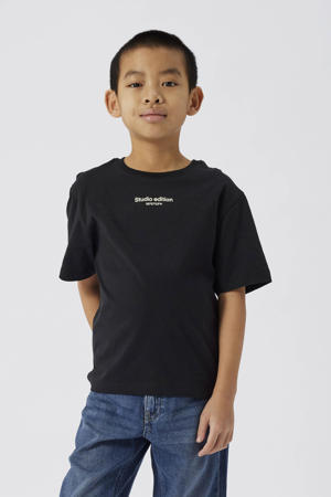 T-shirt NKMBRODY met tekst zwart
