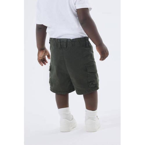 name it MINI cargo short NMMBEN BAG donkergroen Korte broek Jongens Stretchkatoen 80