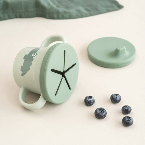 Done by Deer Foodie spout snack cup Croco Green Tuitbeker