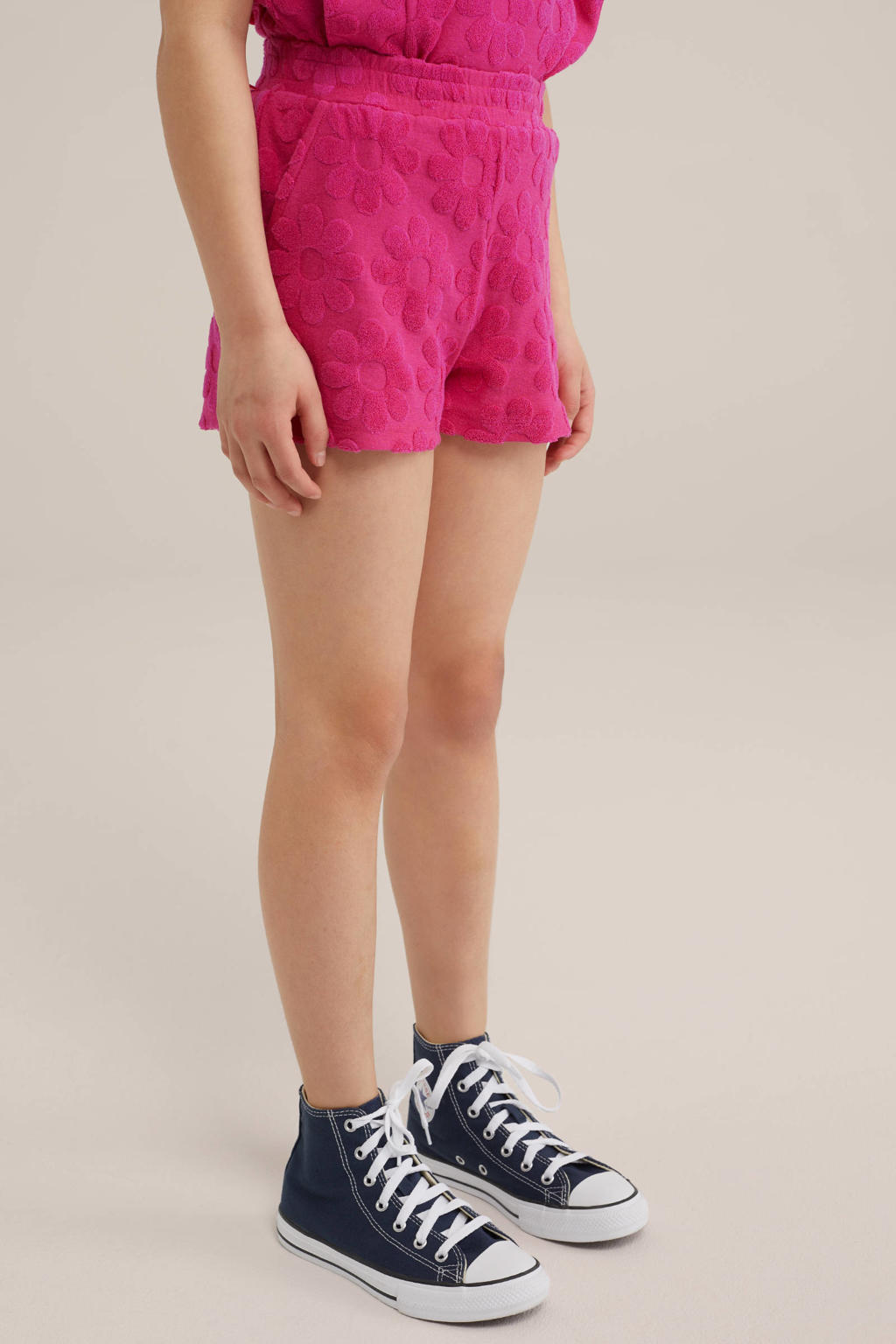 WE Fashion gebloemde sweatshort intense pink