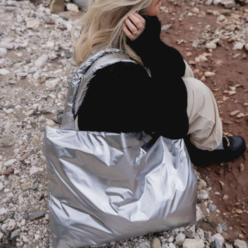 Studio Noos luiertas Puffy Mom Bag zilverkleurig Effen