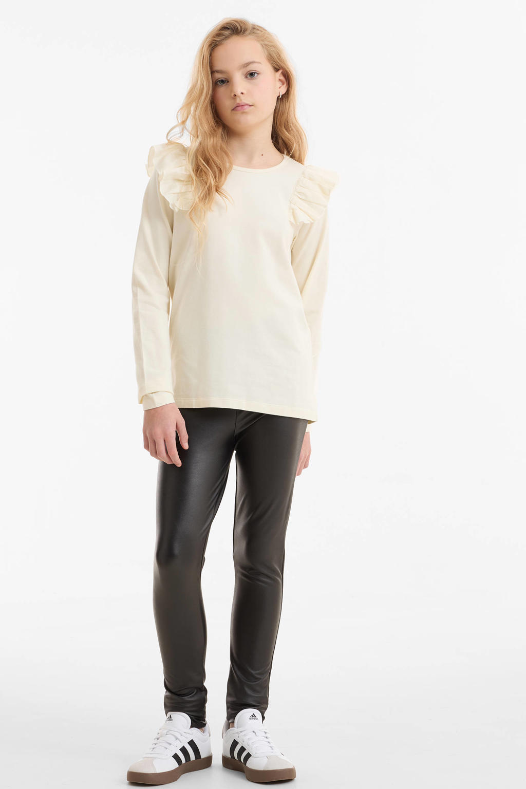 anytime longsleeve met ruffle wit